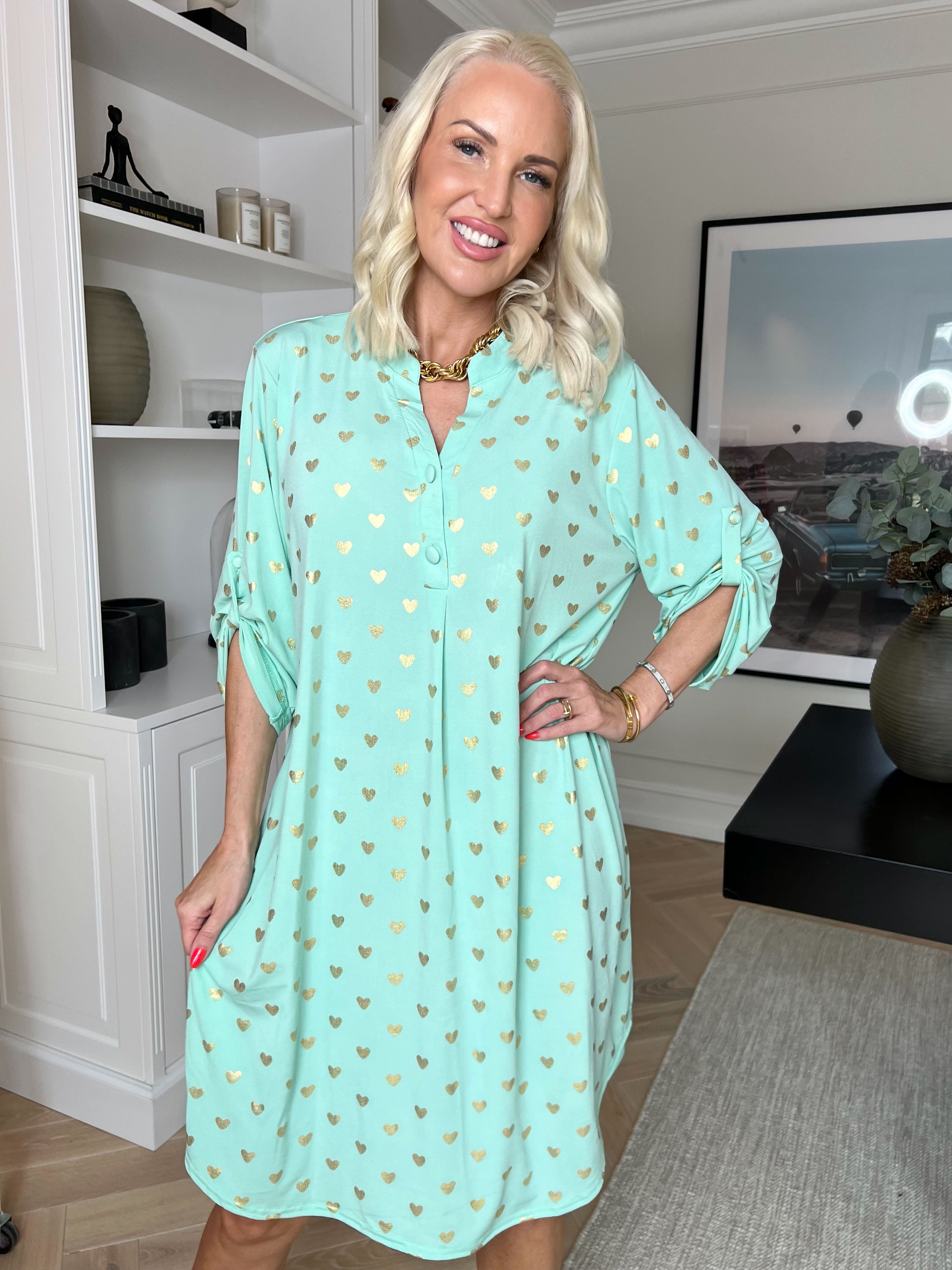 Ebba Gold Heart - Resårklänning med guldfärgade hjärtdetaljer